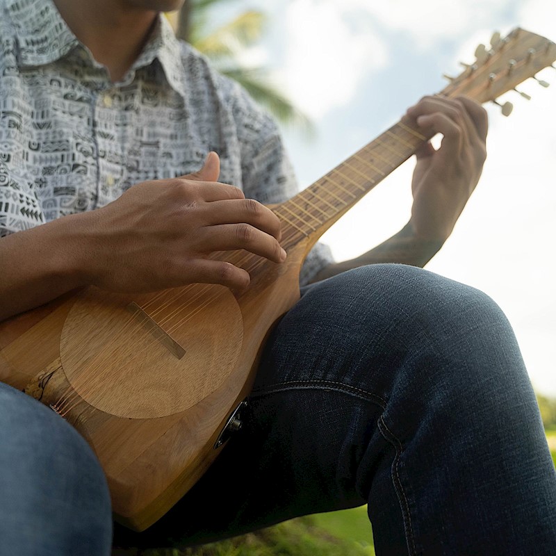 tahitian ukulele