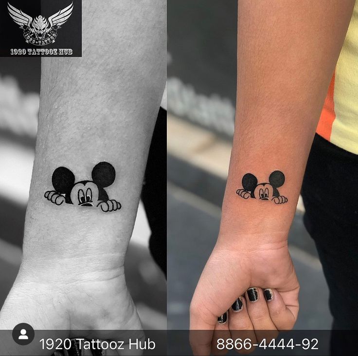 tatuaje mickey mouse