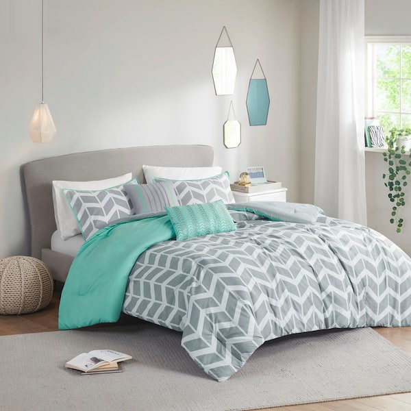 teal bed comforter