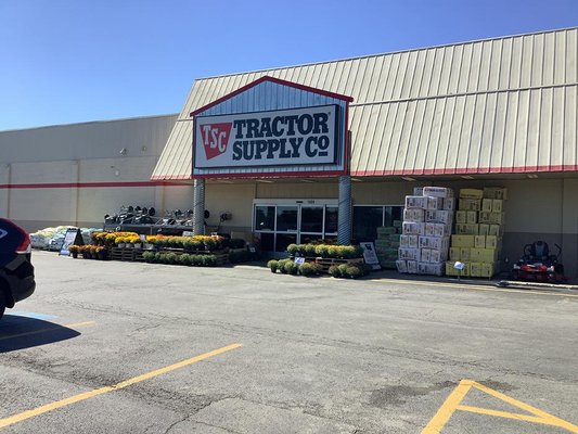 tractor supply exton pa