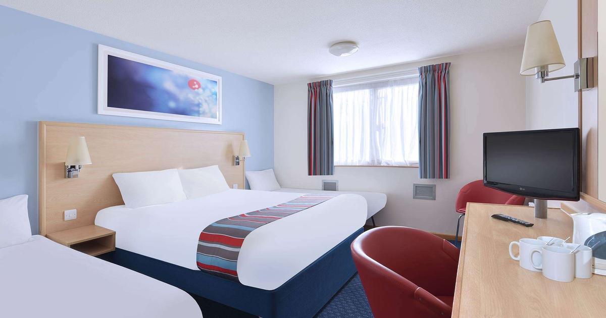 travelodge exeter city centre