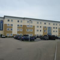 travelodge raynes park