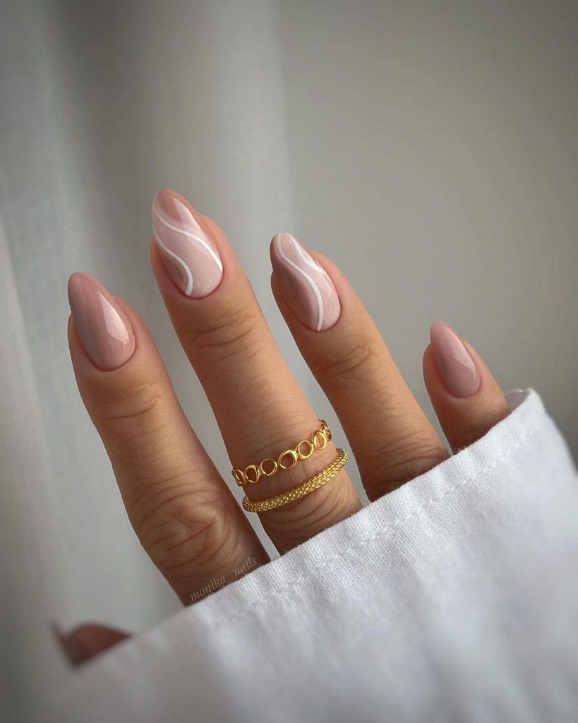 uñas color beige