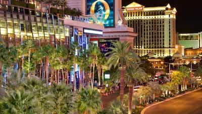 vegas airfare and hotel packages