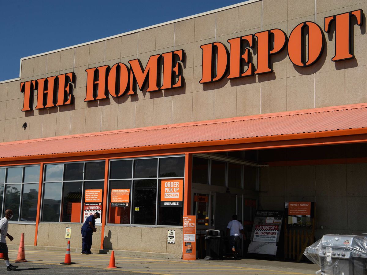 what time does home depot open saturday