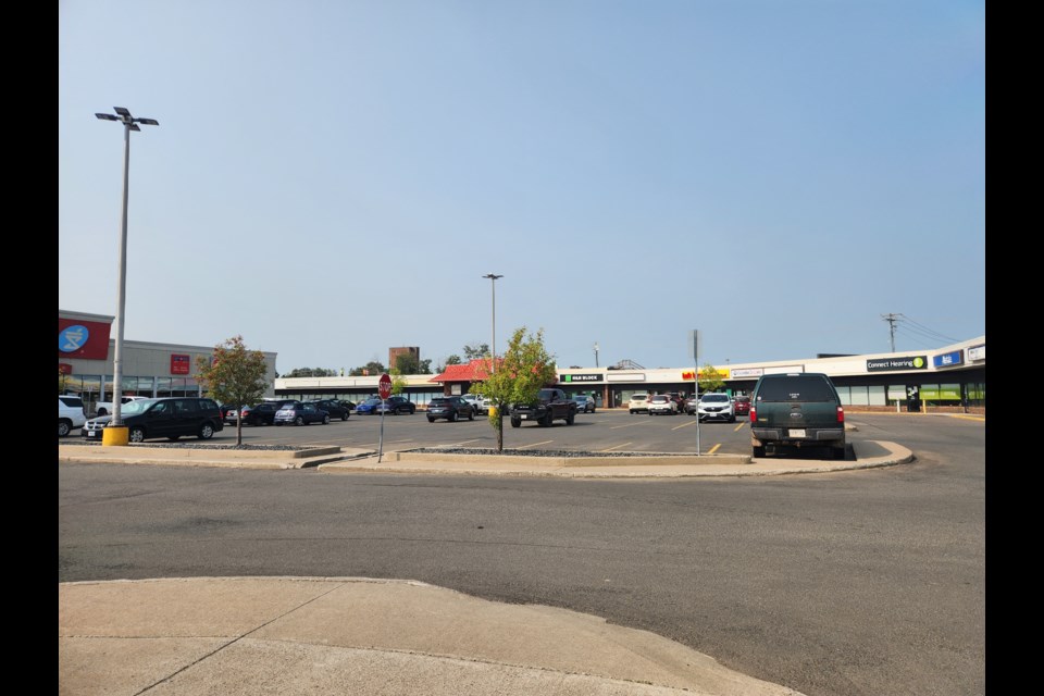 when is dollar tree opening in thunder bay