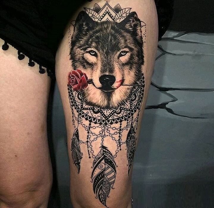 wolf tattoos on thigh